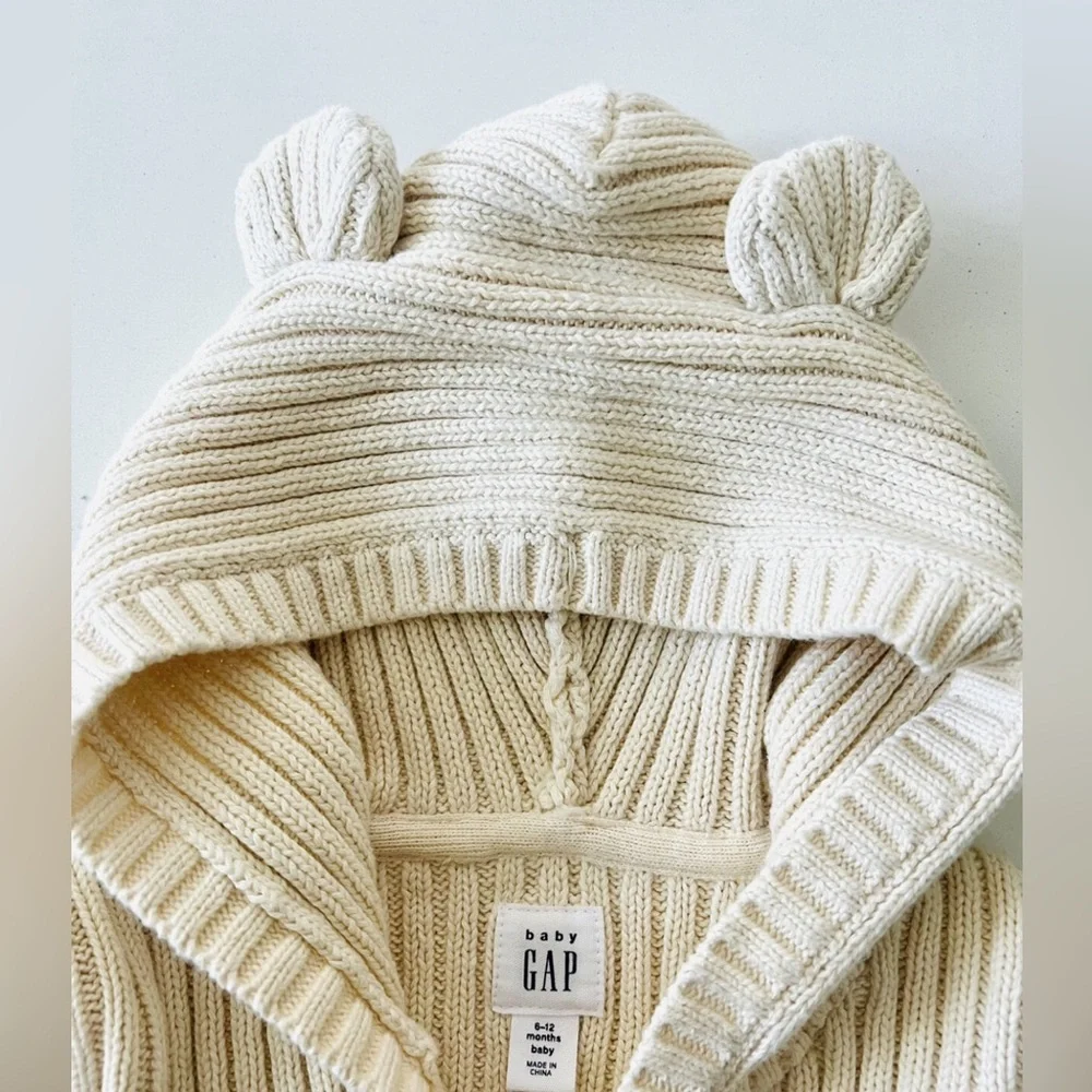 Baby Gap Ribbed Teddy Bear knit Cardigan Size 6-12m